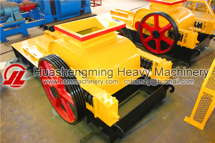 對(duì)輥破碎機(jī)圖片