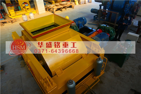 對(duì)輥碎石機(jī)